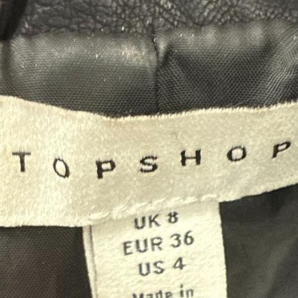 NWOT Topshop Vegan Leather Moto Biker Jacket.  Size 4 - Picture 2 of 3